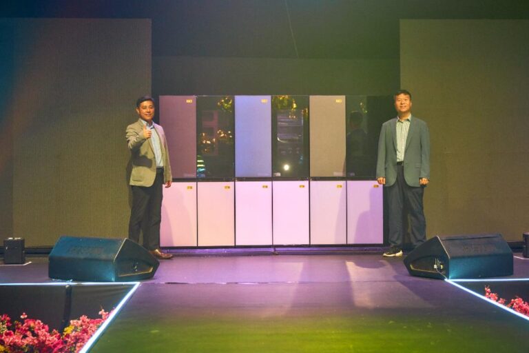 LG Electronics unveils MoodUP Refrigerator in Nigeria Jung Dae Hwa, Oktae Kim